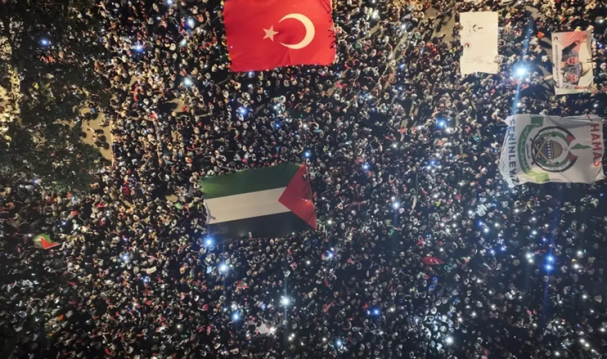 İstanbul’da “Gazze’ye Umut Işığı Ol” Yürüyüşü Yoğun Katılımla Gerçekleşti