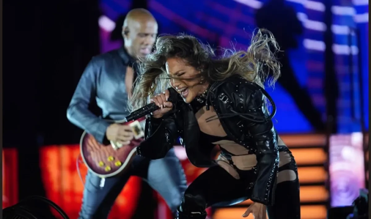 Jennifer Lopez İstanbul'u Salladı Ama Organizasyon Sınıfta Kaldı