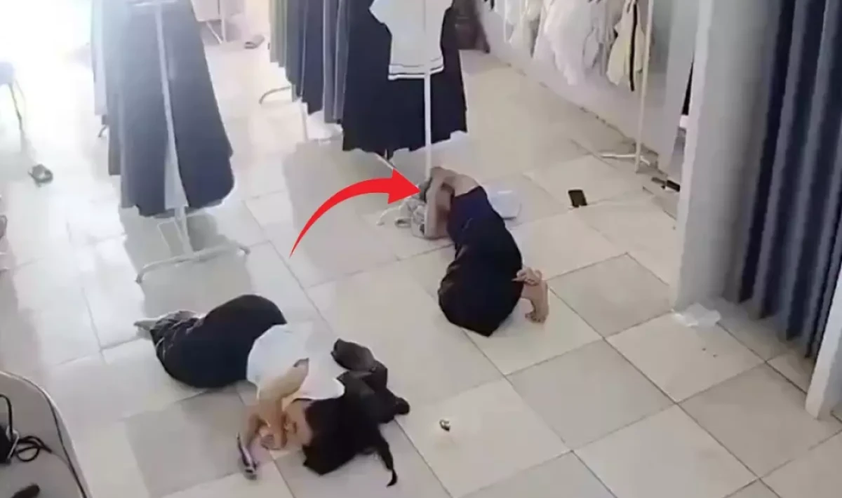 Kamera Kayıttaydı: Mağazada Dinlenen Kadının Pantolonuna Fare Girdi, Panik Anları Sosyal Medyayı Salladı