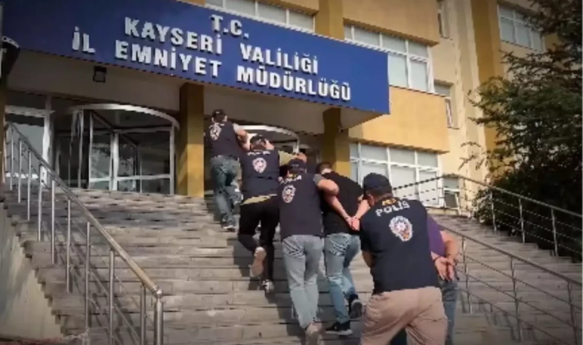 Kayseri’de Dolandırıcılık Operasyonu: 7 Şüpheli Yakalandı, 4’ü Tutuklandı