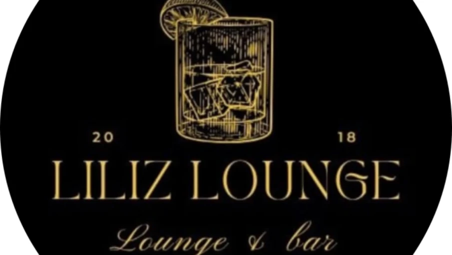 Liliz Lounge sahnesine çıkan Afak Algan, gece boyunca konukların yoğun ilgisiyle karşılandı.