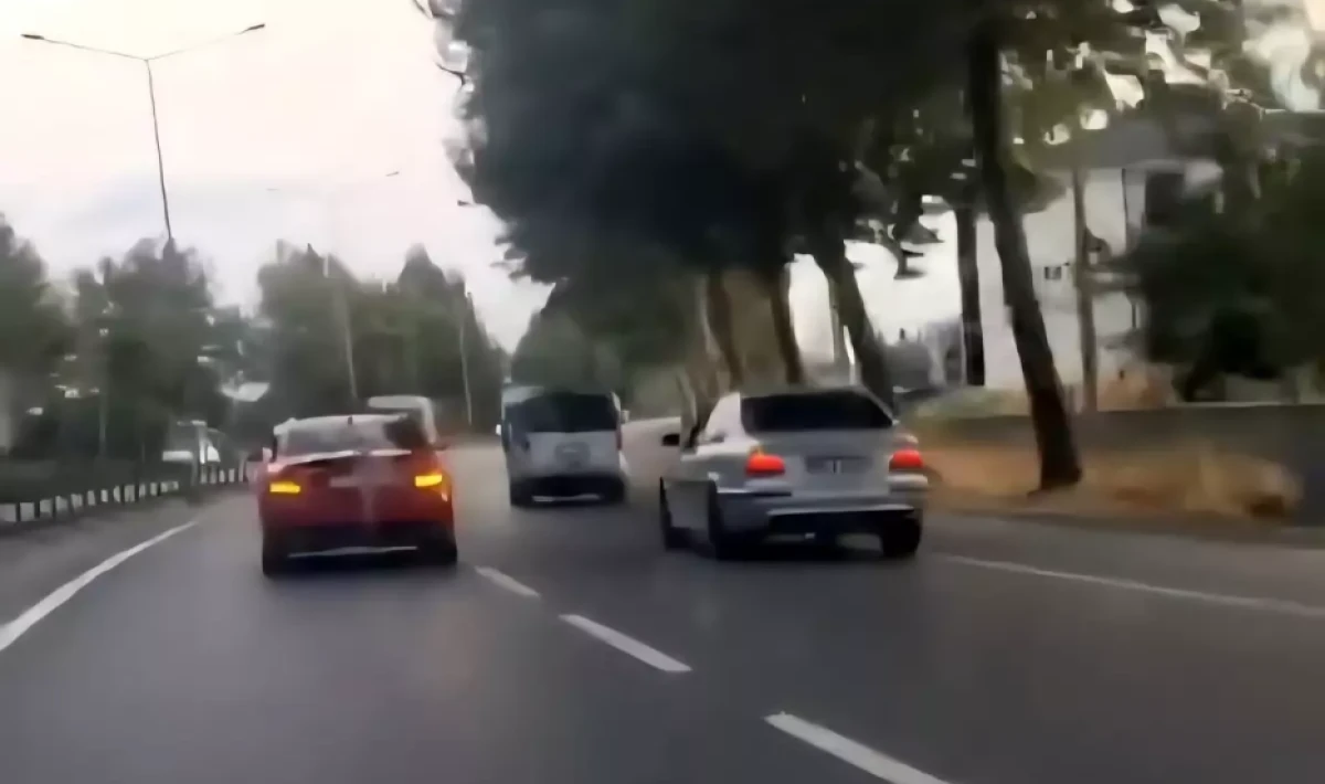 Samsun'da Düğün Konvoyunda Tehlikeli Araç Kullanımına 37 Bin TL Ceza Kesildi
