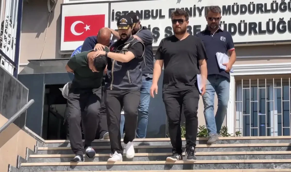 Sosyal Medya Dolandırıcıları Operasyonla Yakalandı